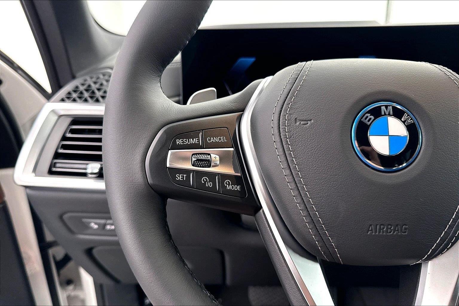 New 2026 Alpine White BMW xDrive50e image 15