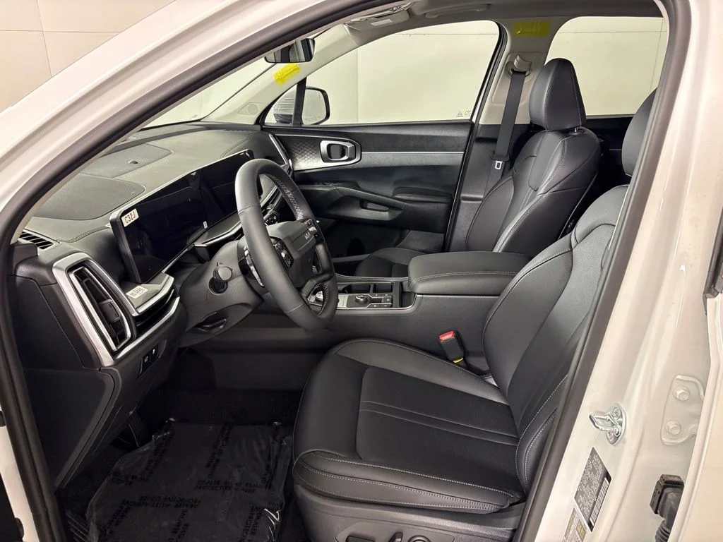 New 2026 Snow White Pearl Kia EX image 28