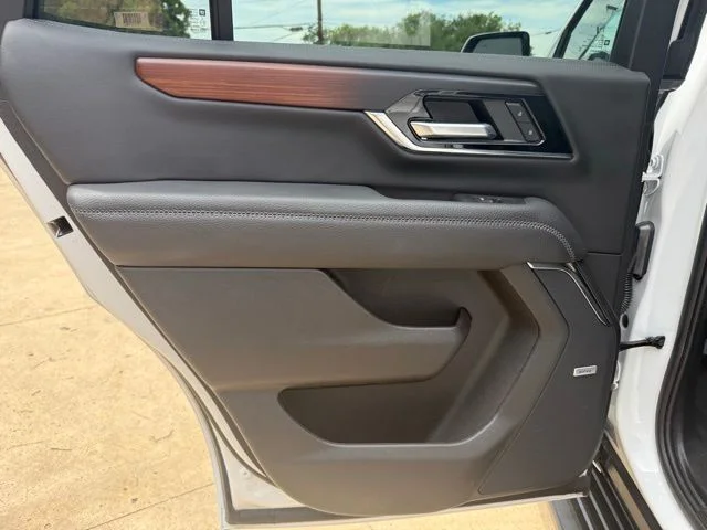 Used 2025 Summit White GMC Denali image 17