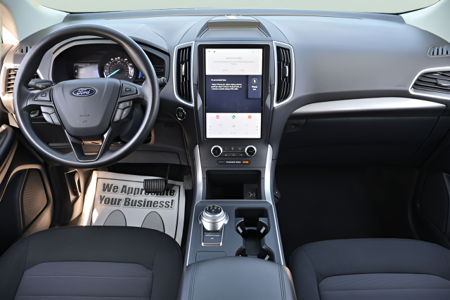 Used 2024 Black Metallic Ford SE image 13