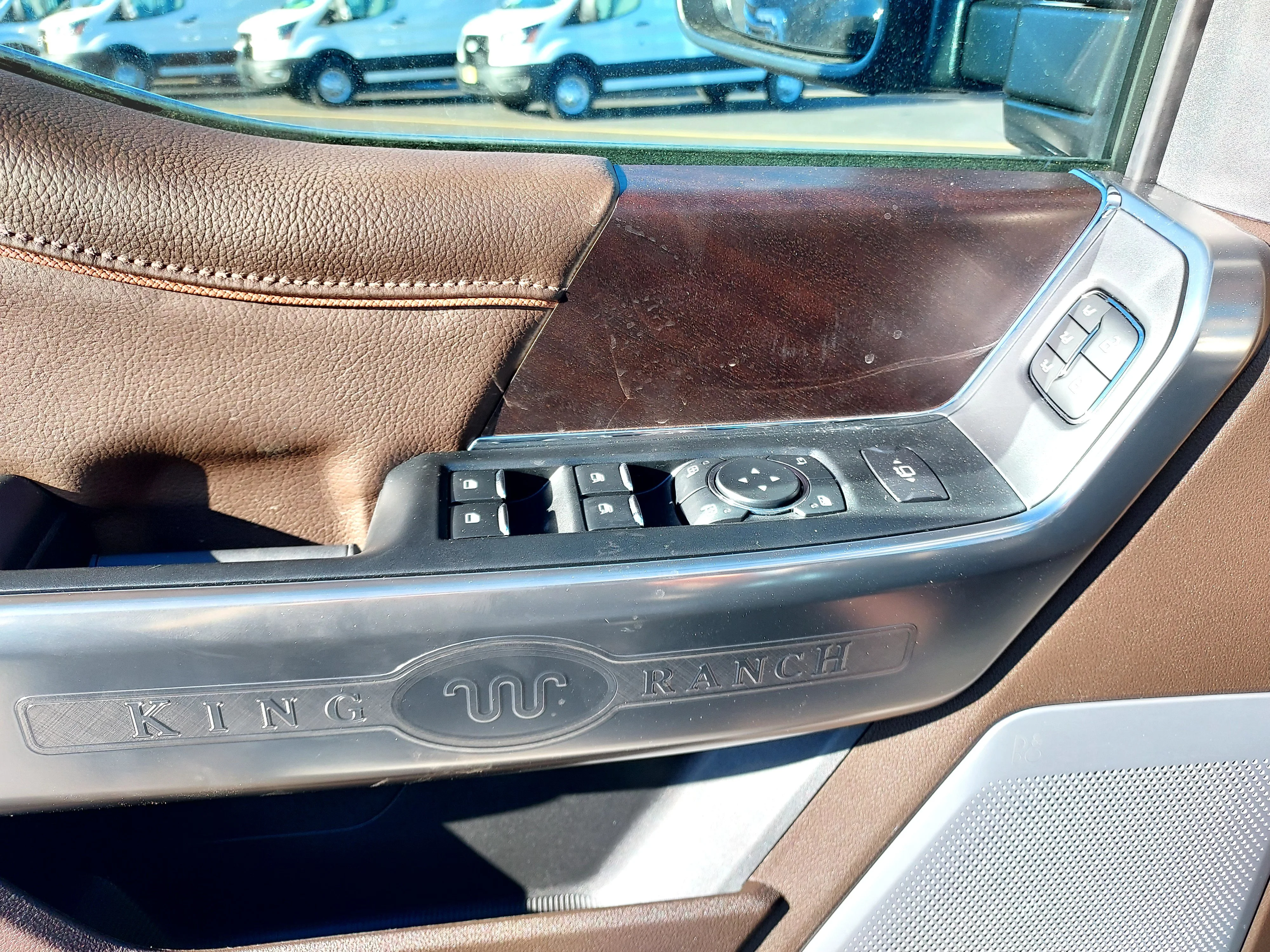 New 2026 Glacier Gray Metallic Tri-Coat Ford King Ranch image 42