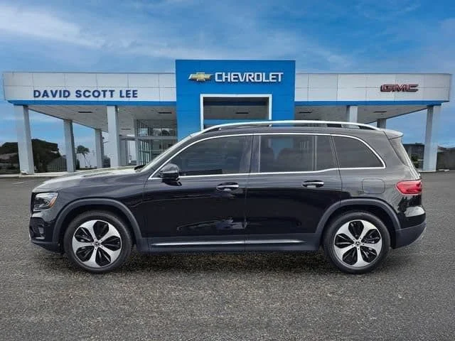 Used 2024 Black Mercedes-Benz GLB 250 image 13