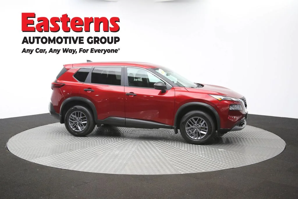 Used 2023 Red Nissan S image 48
