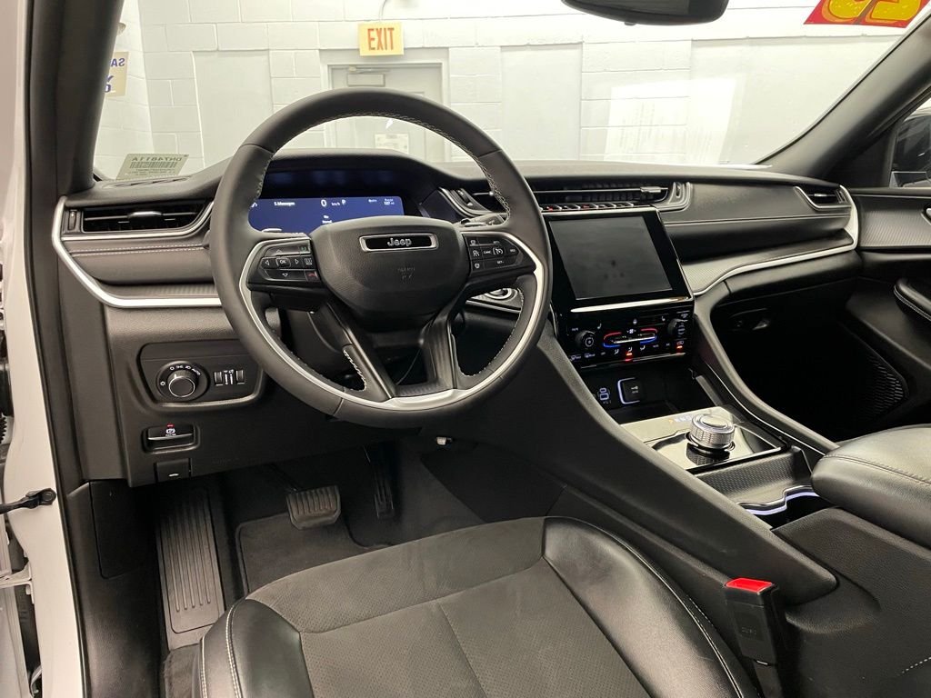 Certified Used 2023 White Jeep Altitude X image 9
