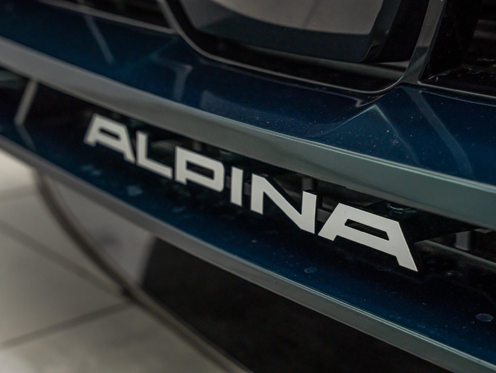 Used 2026 Alpina Green Metallic BMW ALPINA XB7 image 21