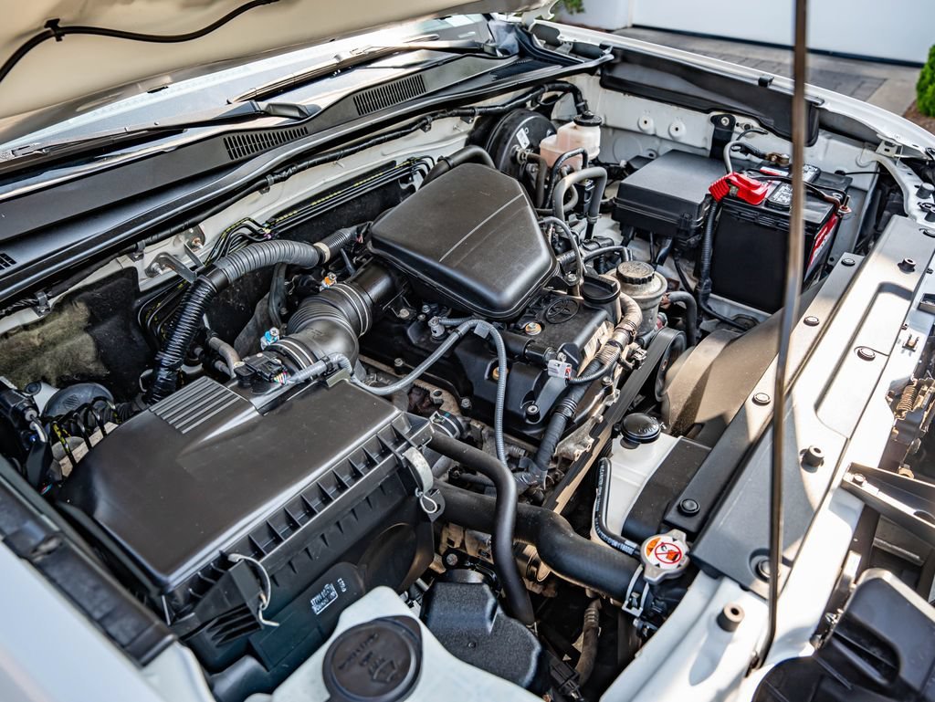 Used 2018 Super White Toyota SR image 40