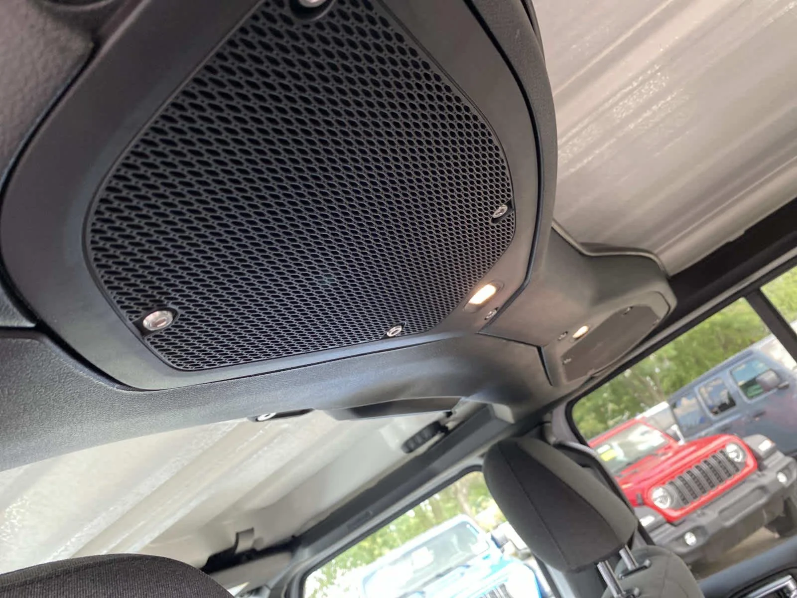 Used 2026 Bright White Clearcoat Jeep Sahara image 10