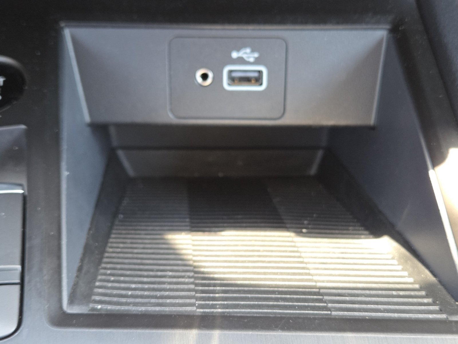 Used 2025 Super Black Nissan S AWD image 29