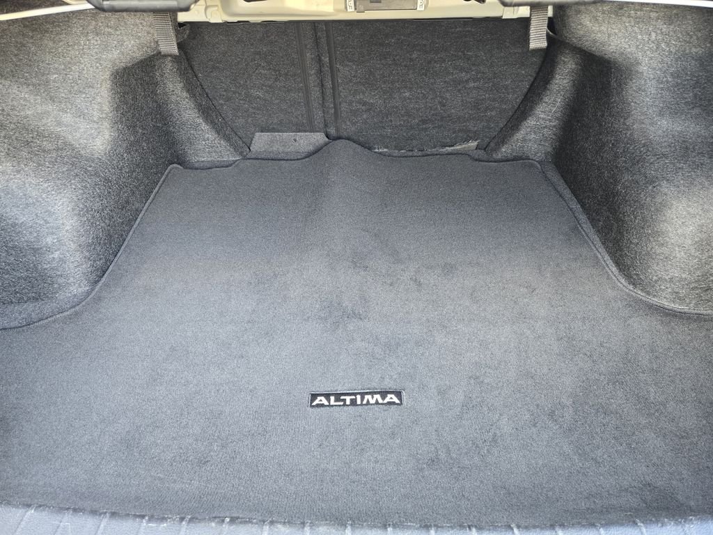 Used 2024 Gray Nissan 2.5 SR image 26