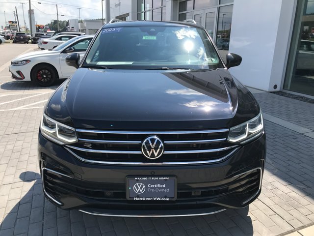 Certified Used 2023 Deep Black Pearl Volkswagen SEL R-Line image 3