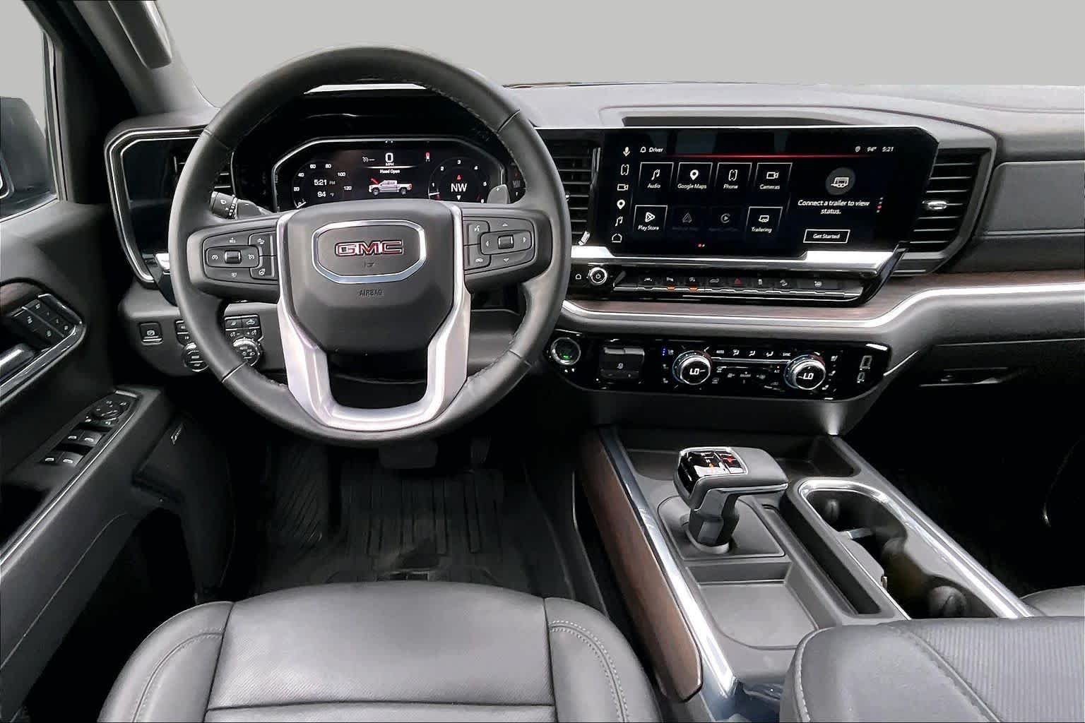 Used 2025 Onyx Black GMC SLT image 6