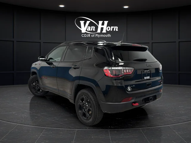 Used 2023 Diamond Black Jeep Trailhawk image 5