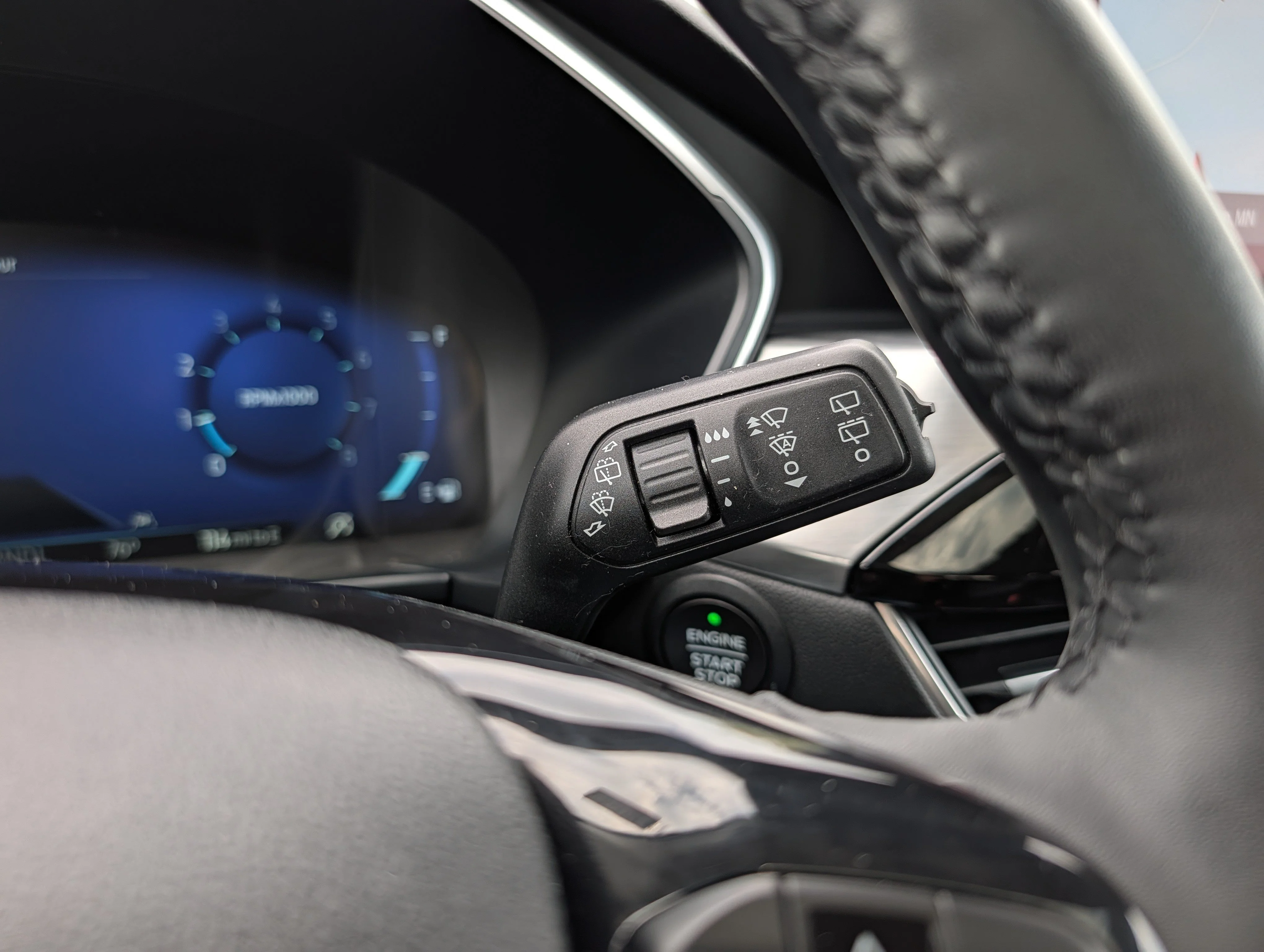 Used 2022 Agate Black Metallic Ford Titanium image 31