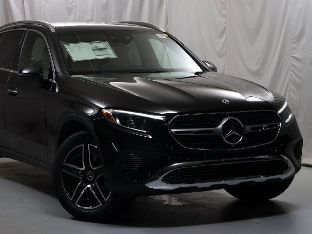 New 2027 Obsidian Black Metallic Mercedes-Benz GLC 300 image 28