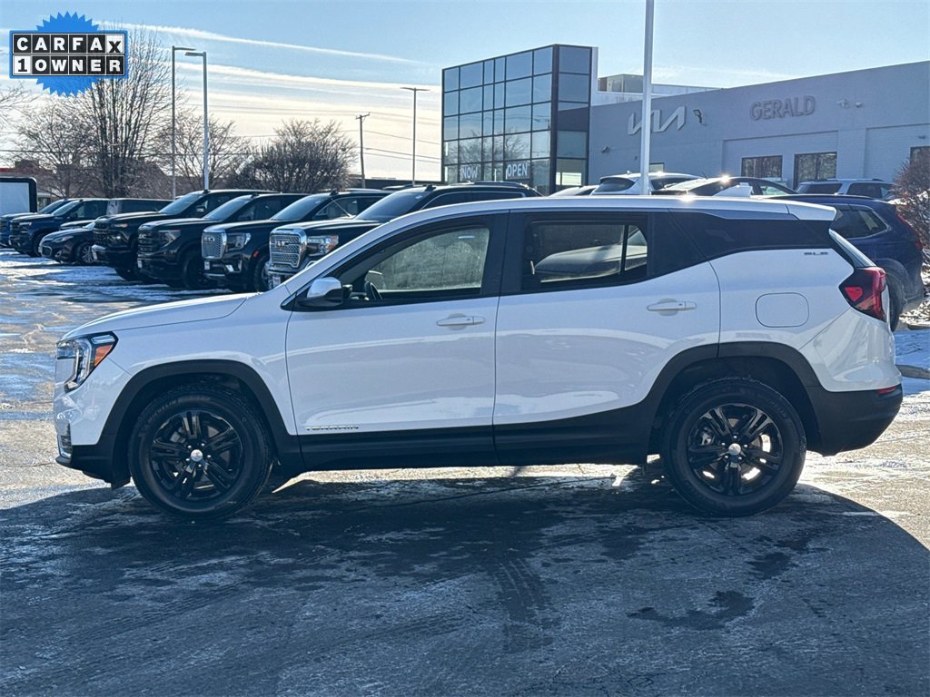 2023 GMC TERRAIN - Image 4