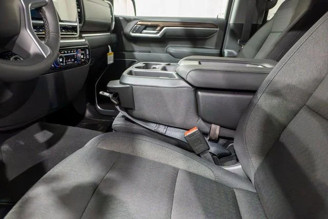 2026 Chevrolet Silverado 1500 LT - Photo 15