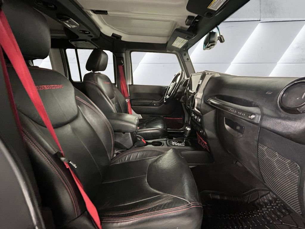 Used 2017 Silver Jeep Unlimited Rubicon Recon image 13