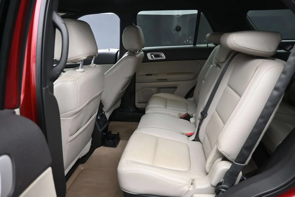 Used 2015 Red Ford Limited image 14
