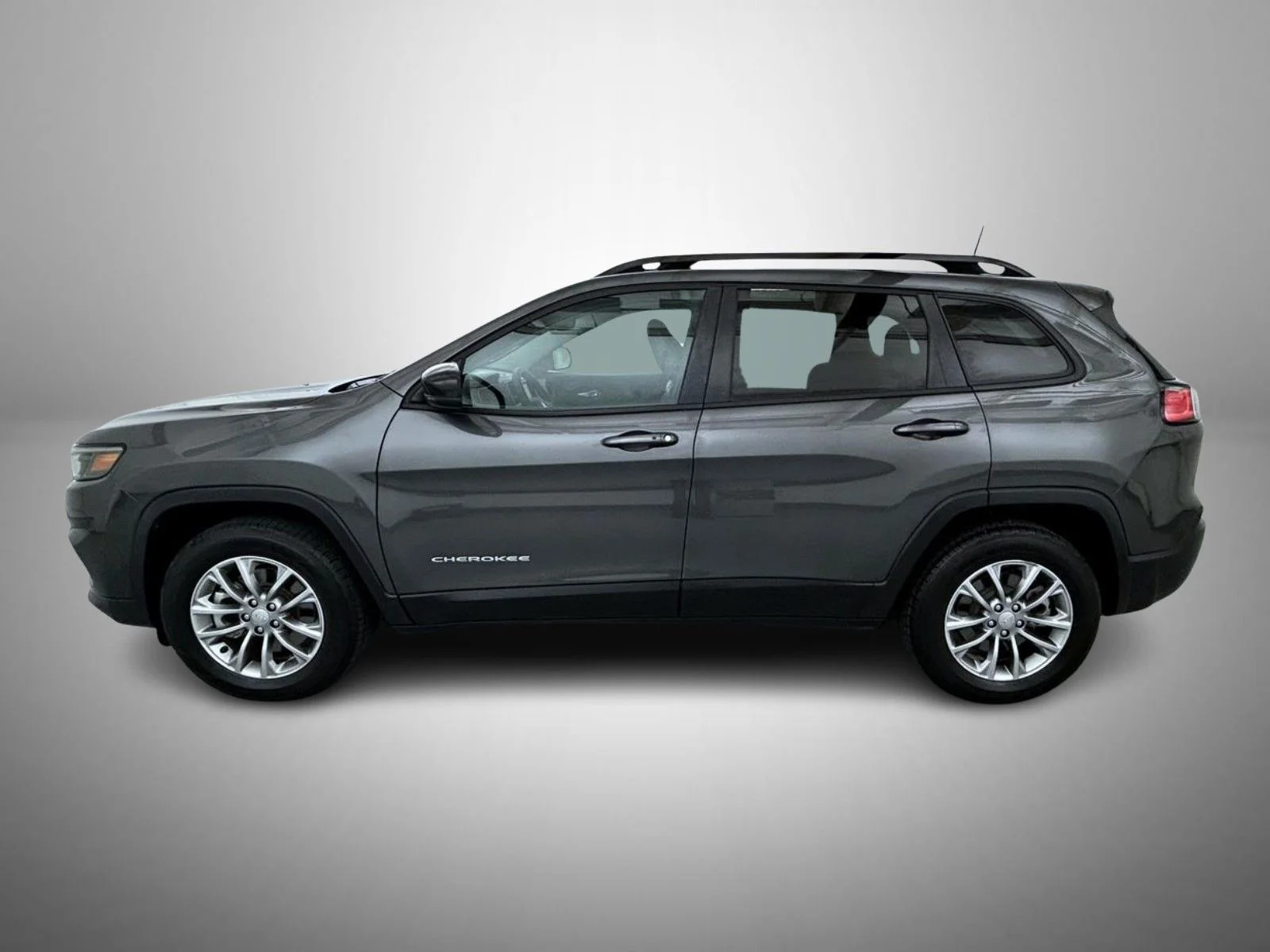 Used 2022 Gray Jeep Latitude Lux image 8