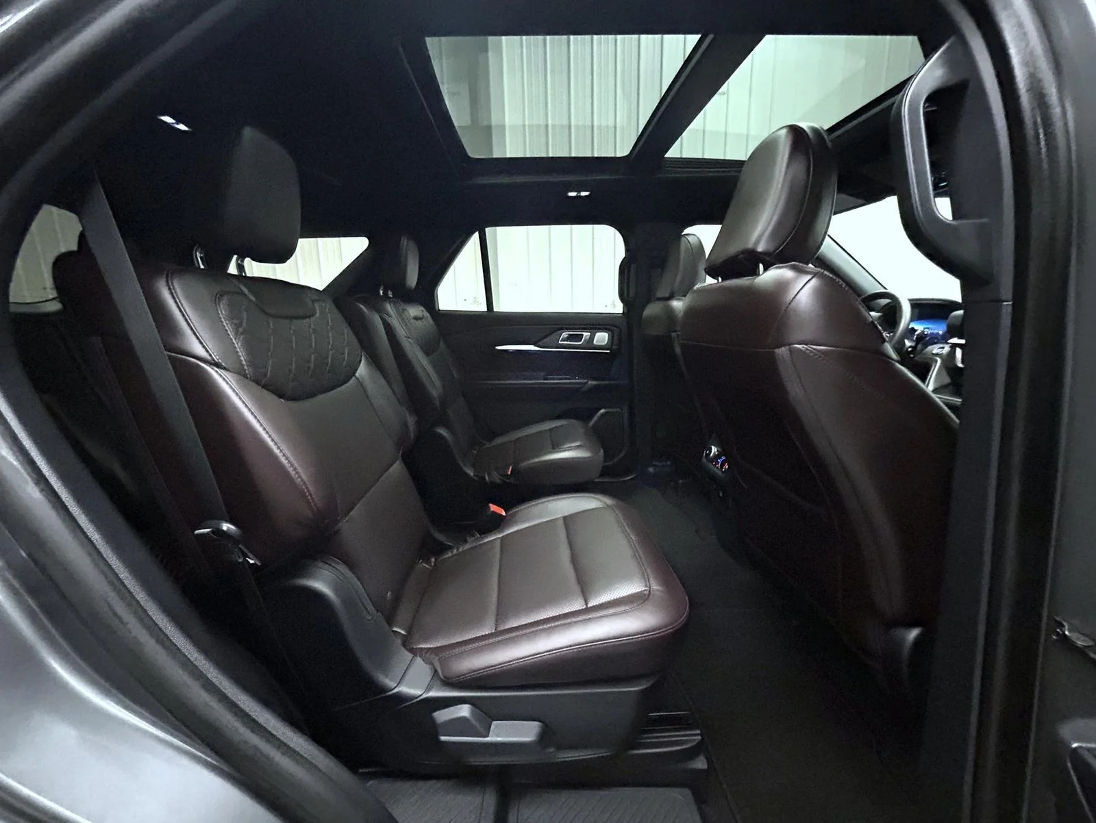 Used 2025 Gray Ford Platinum image 18
