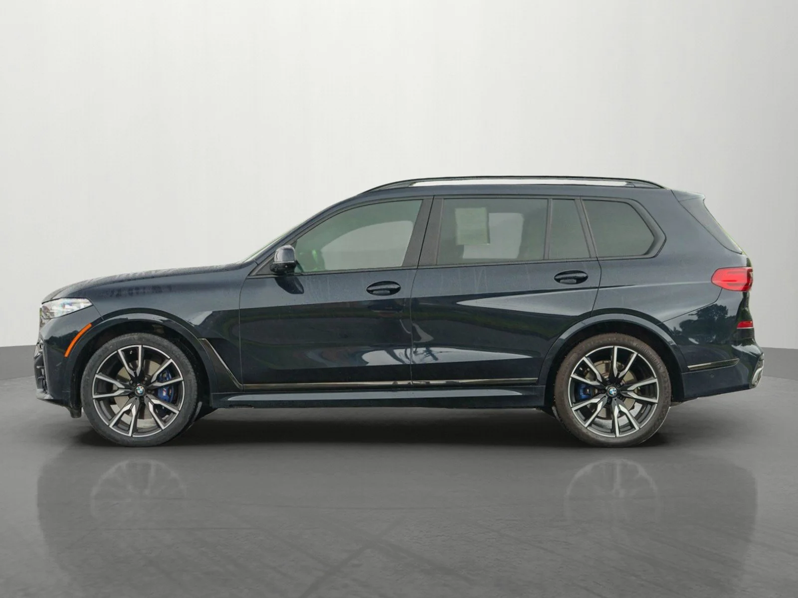 Used 2020 Carbon Black Metallic BMW xDrive40i image 4