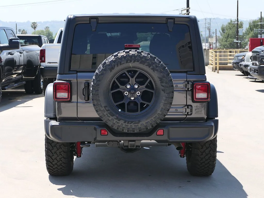New 2026 Granite Crystal Metallic Clear Coat Jeep 4-Door Willys 4x4 image 4