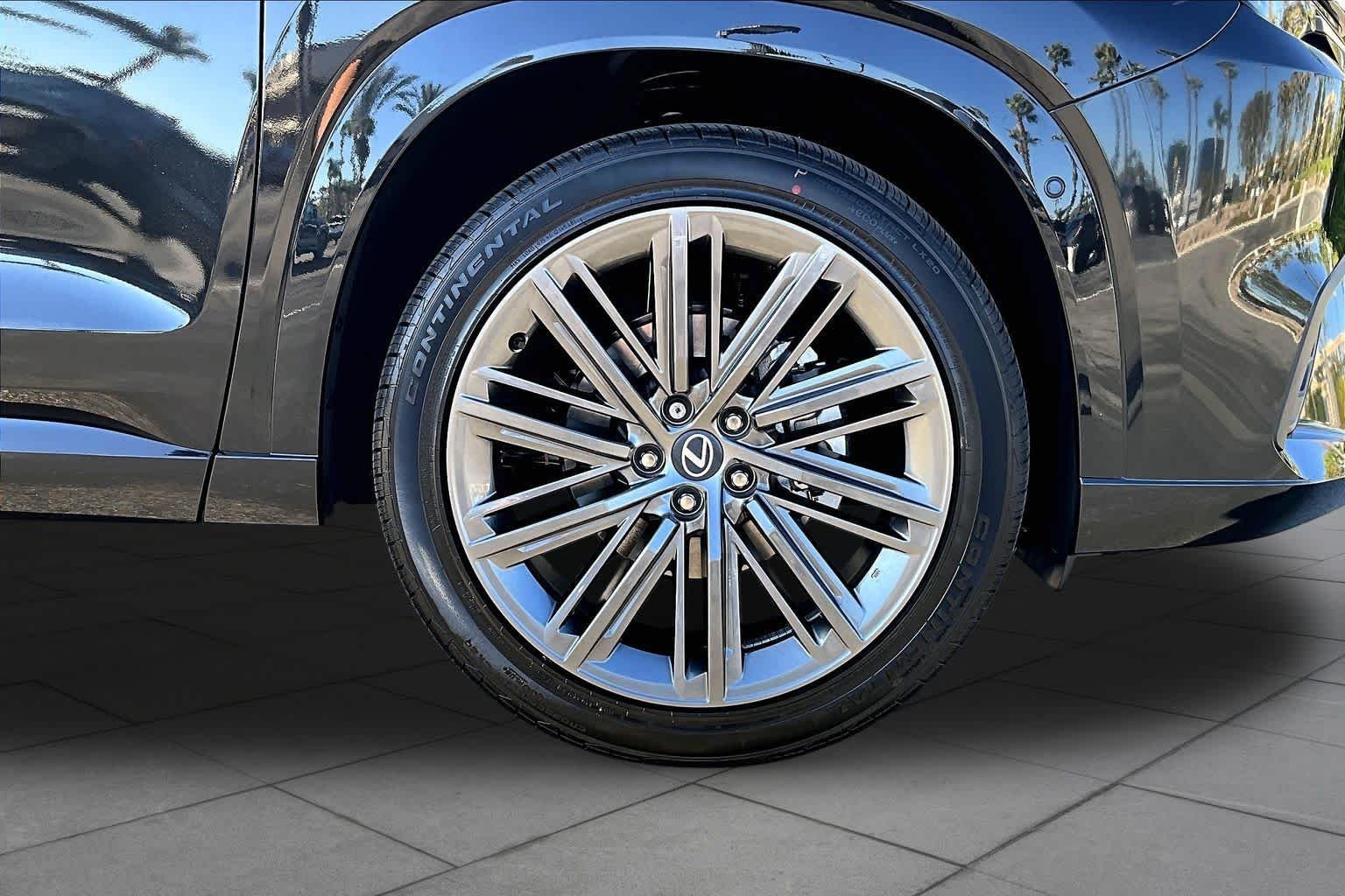 New 2026 Caviar Lexus LUXURY AWD image 9