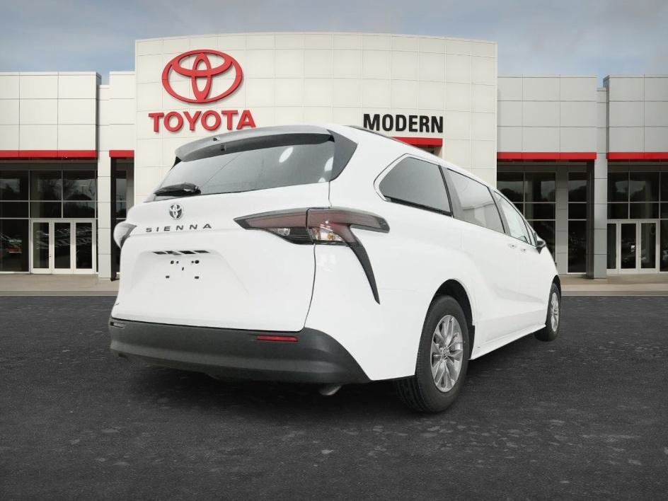 New 2026 Ice Cap Toyota LE image 8