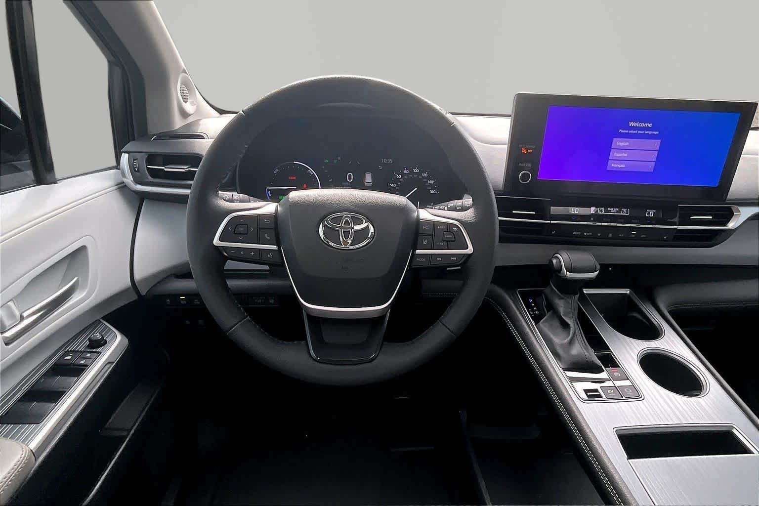 Used 2025 Wind Chill Pearl Toyota XLE image 6