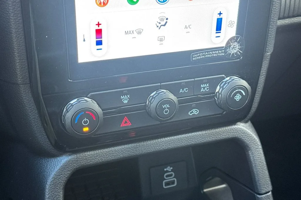 New 2025 Azure Gray Metallic Ford XLT image 20