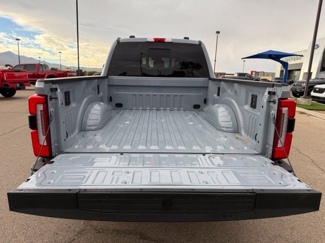 2025 Ford F-350 Super Duty Platinum - Photo 47