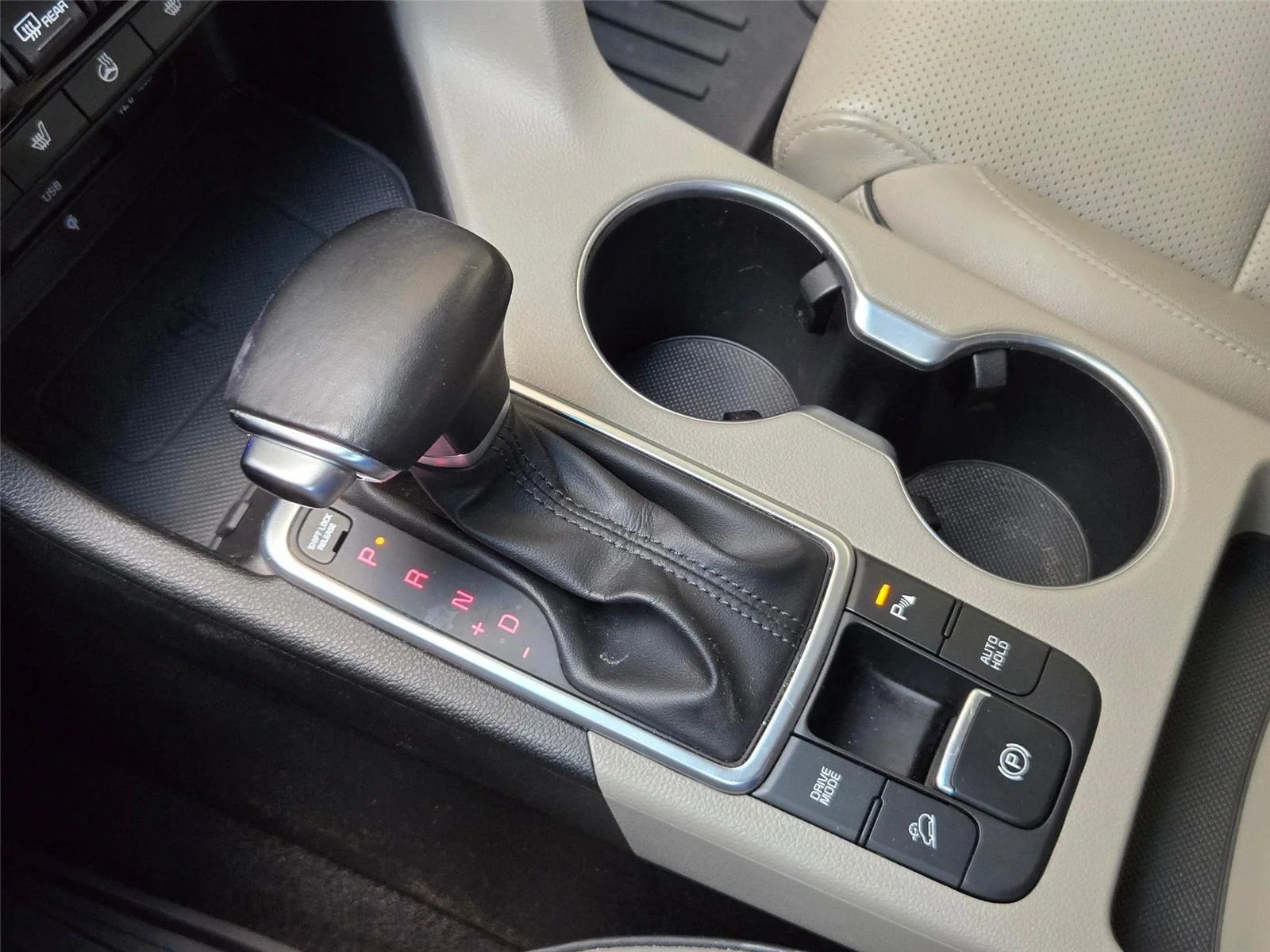 Used 2020 Snow White Pearl Kia EX image 22