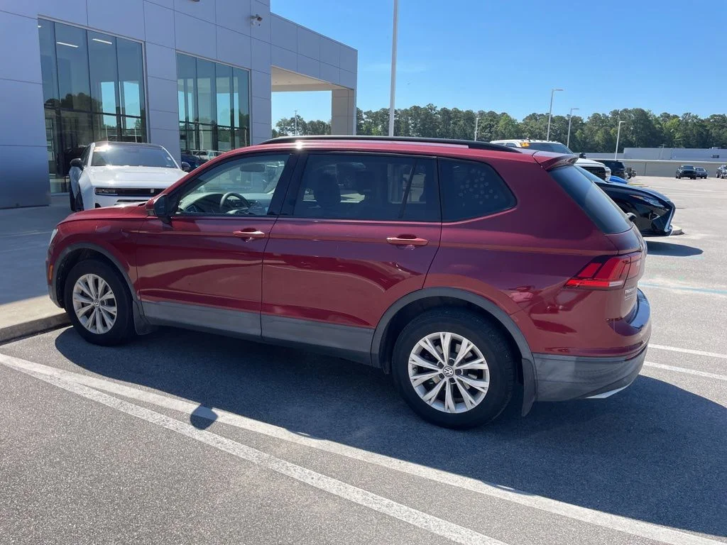 Used 2018 Red Volkswagen 2.0T S image 4