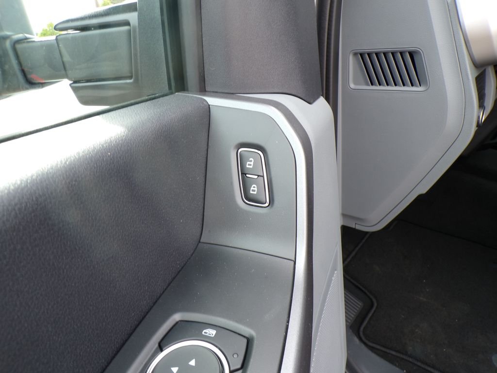 New 2026 Oxford White Ford F-250® XL image 11