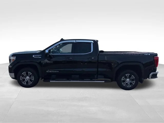 Used 2019 ONYX BLACK GMC SLE image 2