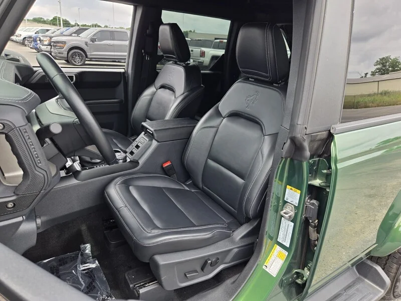 Used 2025 Green Metallic FORD OUTER BANKS 4 DOOR 4X4 image 11