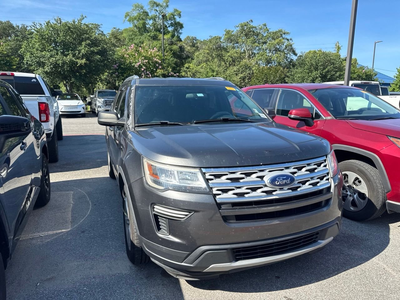 Used 2019 Gray Ford XLT image 3