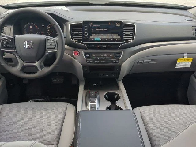 New 2026 Platinum White Pearl Honda RTL image 13