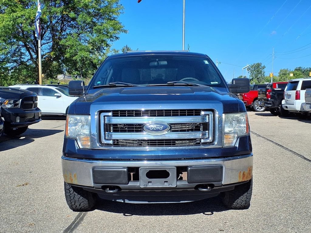 Used 2013 Blue Ford XLT image 2