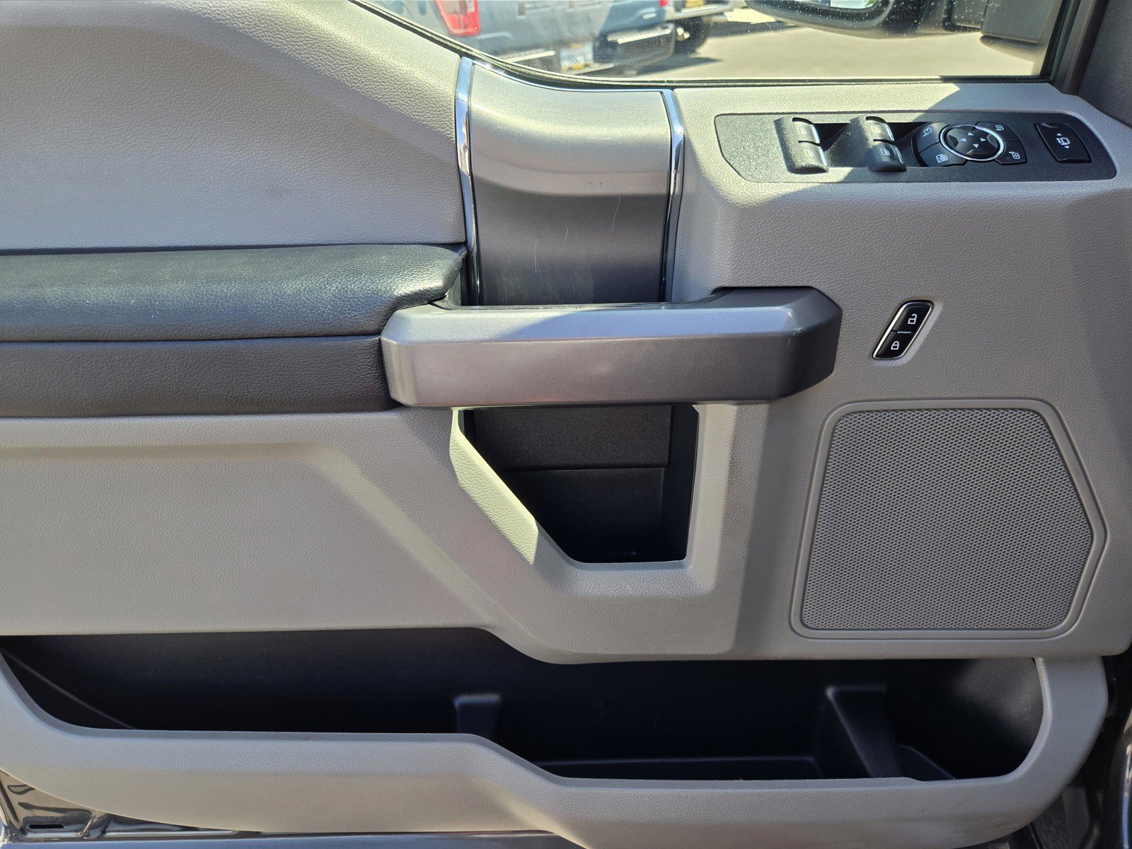 Used 2020 Gray Ford  image 17