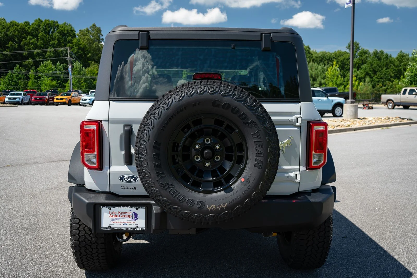 New 2026 Avalanche Gray Ford Base image 8