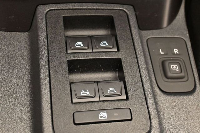 Used 2024 Red Ford Wildtrak image 28