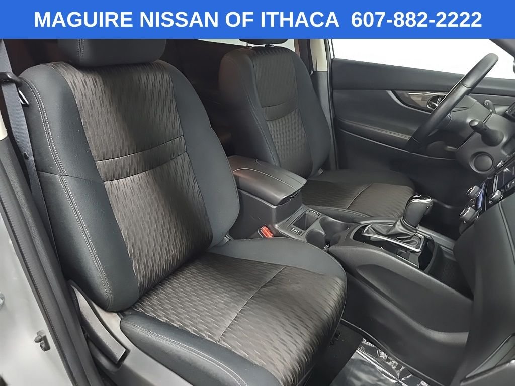 Used 2018 Silver Nissan SV image 14