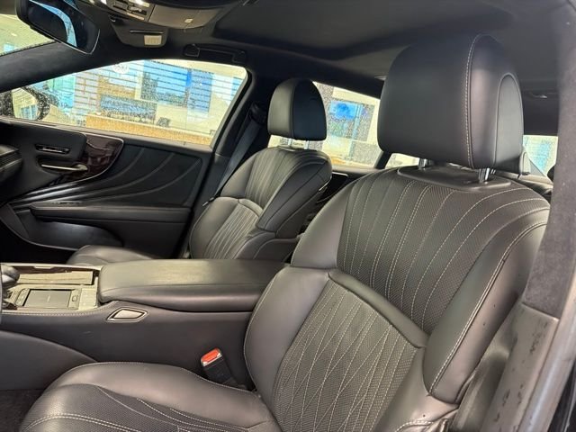 Used 2018  Lexus 500 Base image 6