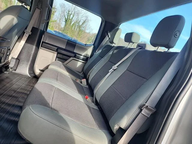 Used 2018 Stone Gray Ford XL image 18