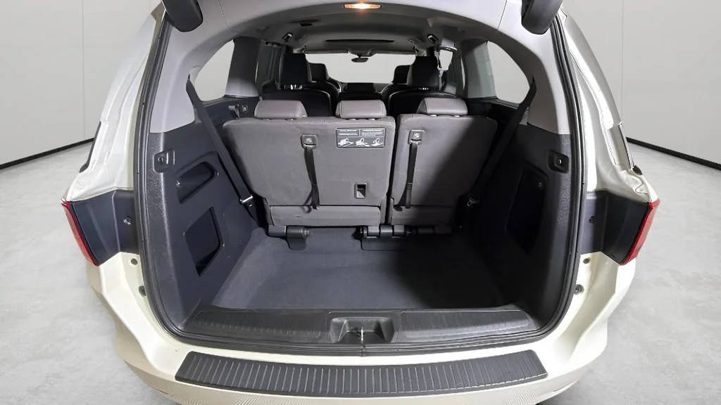 Used 2019 White Honda EX-L image 32