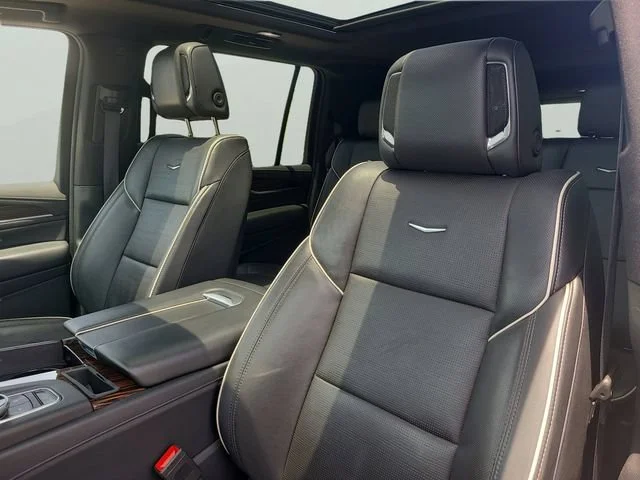 Used 2023 Black Raven Cadillac Premium Luxury image 23