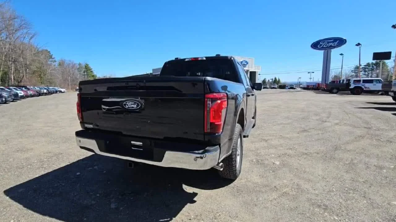 New 2026 Agate Black Metallic Ford XLT image 8