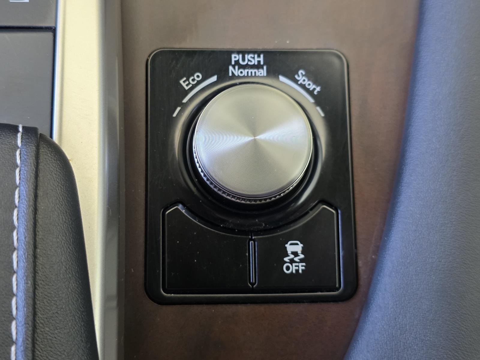 2022 Lexus RX 350 - Photo 24