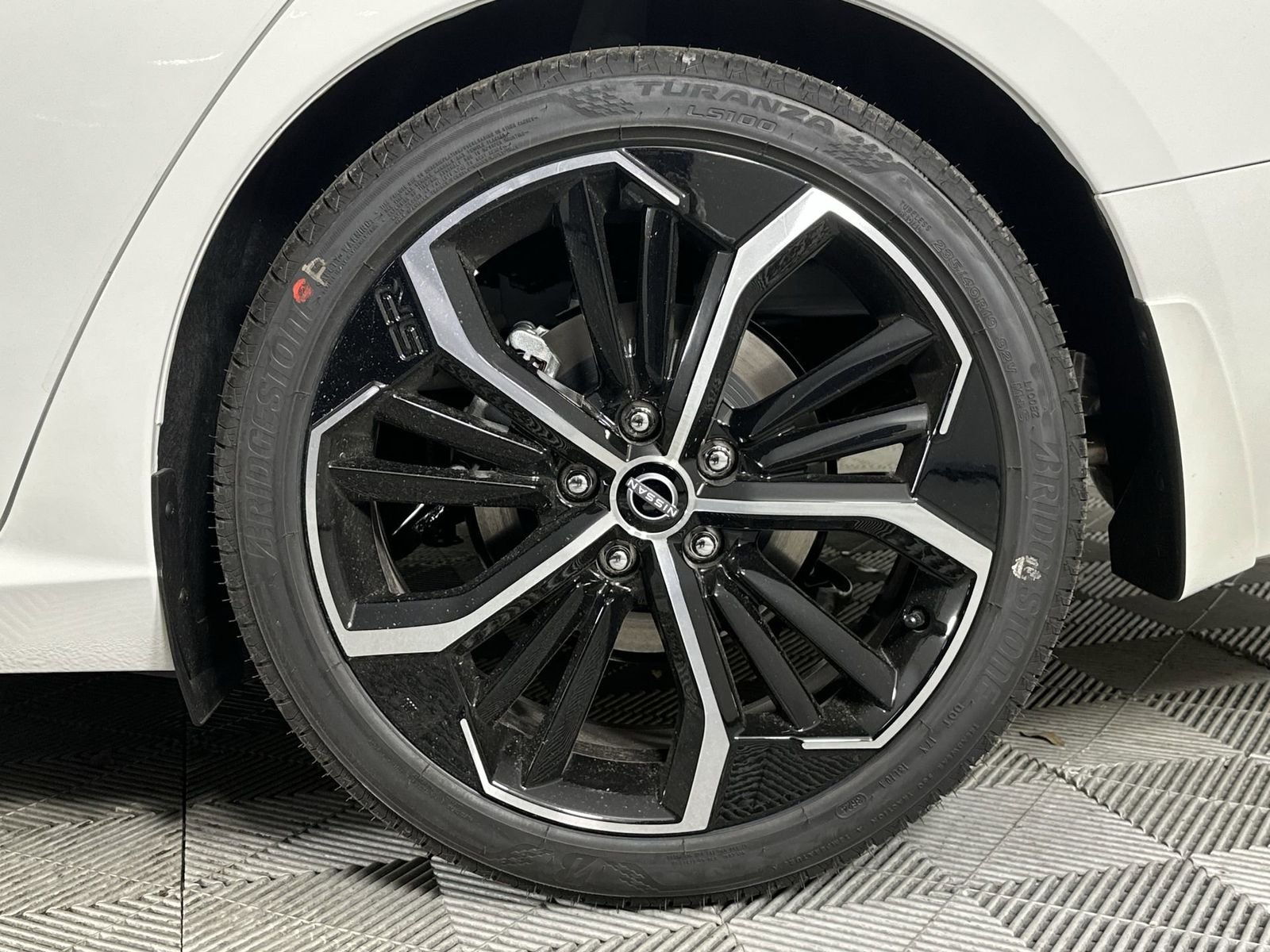 2025 Nissan Altima SR - Photo 10